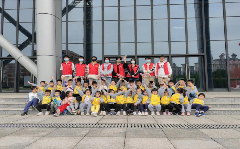 ef913ec9d8ef461c9ad7540cb8daecc4.png