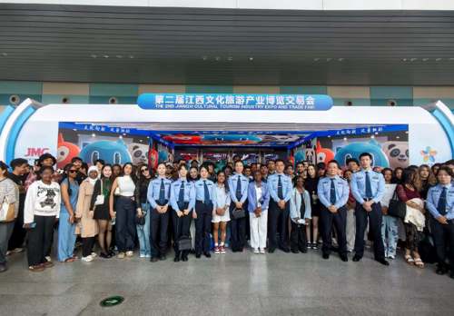 我校国际学生参与第二届江西文旅博览会