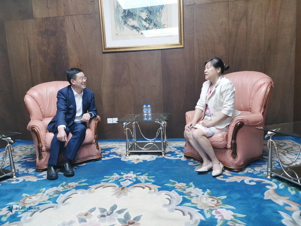 李德平书记与中国驻西班牙科技参赞亲切交流-1_副本.jpg
